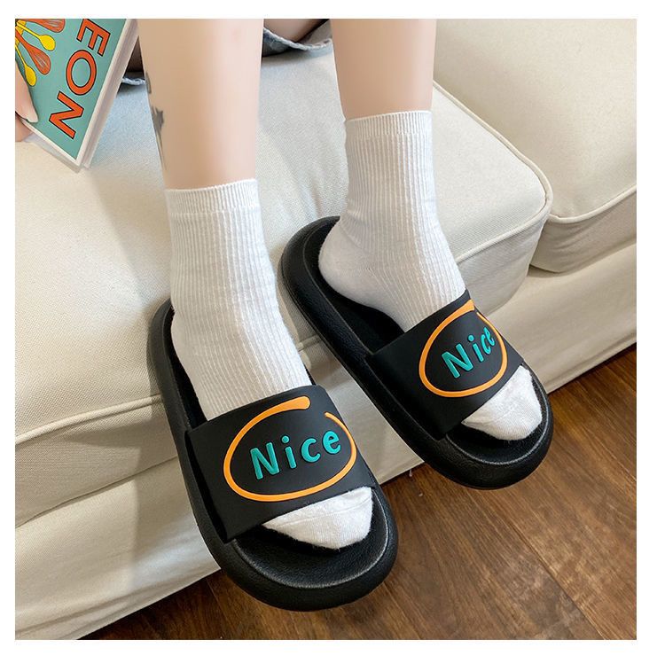 Slippers women’s fashion wear ins style home indoor bathroom non-slip thick bottom light couple beach shoes sandals and slippers